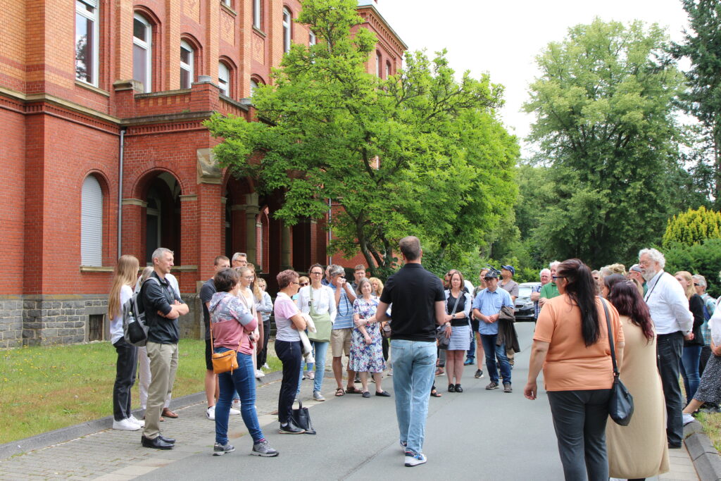 02.07.2023: Historischer Geländerundgang – NS-Krankenmord in der Landesheil- und Pflegeanstalt Weilmünster