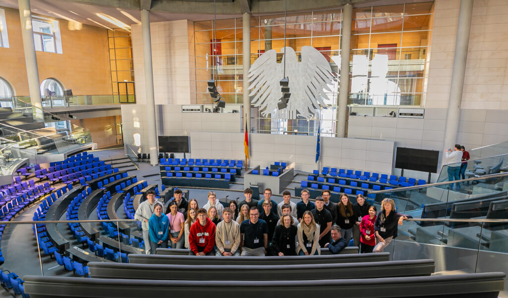 Erlebnisreiche Reise durch die Geschichte: Jugendliche aus Weilburg erkunden Berlin